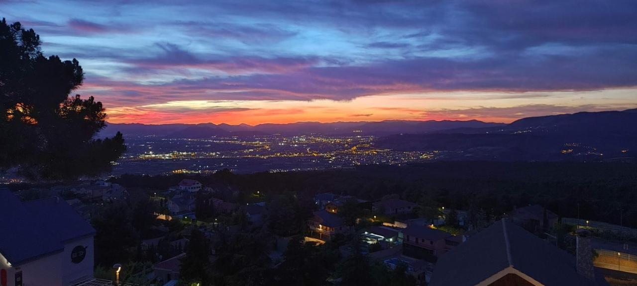 Acogedor Apartamento Privado Con Fantasticas Vistas La Zubia  Luaran gambar